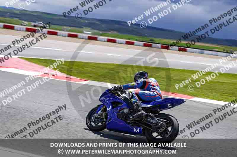 cadwell no limits trackday;cadwell park;cadwell park photographs;cadwell trackday photographs;enduro digital images;event digital images;eventdigitalimages;navarra;no limits trackdays;peter wileman photography;racing digital images;trackday digital images;trackday photos